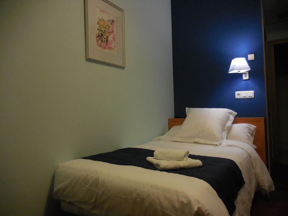 Hotel Ribeira Sacra Монфорте де Лемос Екстериор снимка