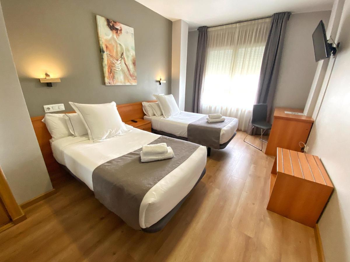 Hotel Ribeira Sacra Монфорте де Лемос Екстериор снимка