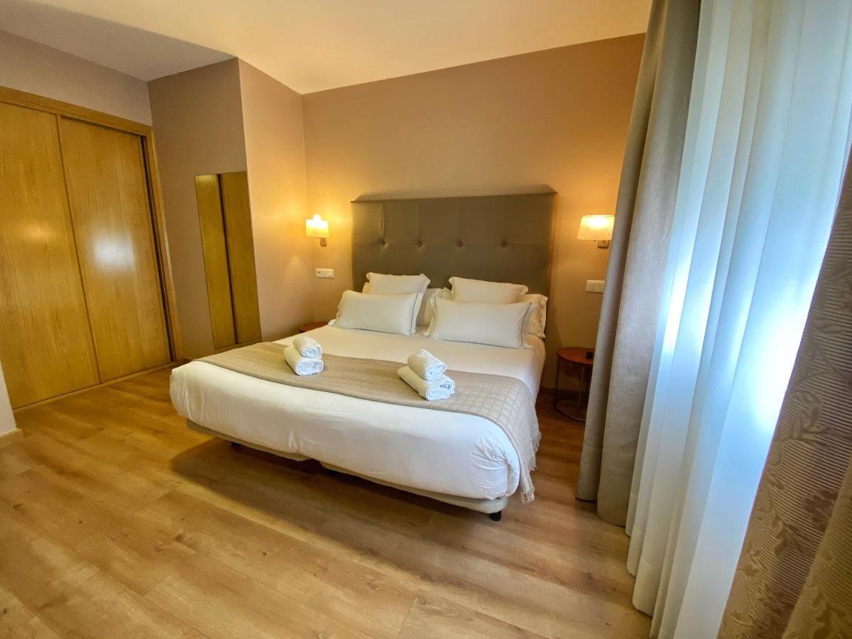 Hotel Ribeira Sacra Монфорте де Лемос Екстериор снимка