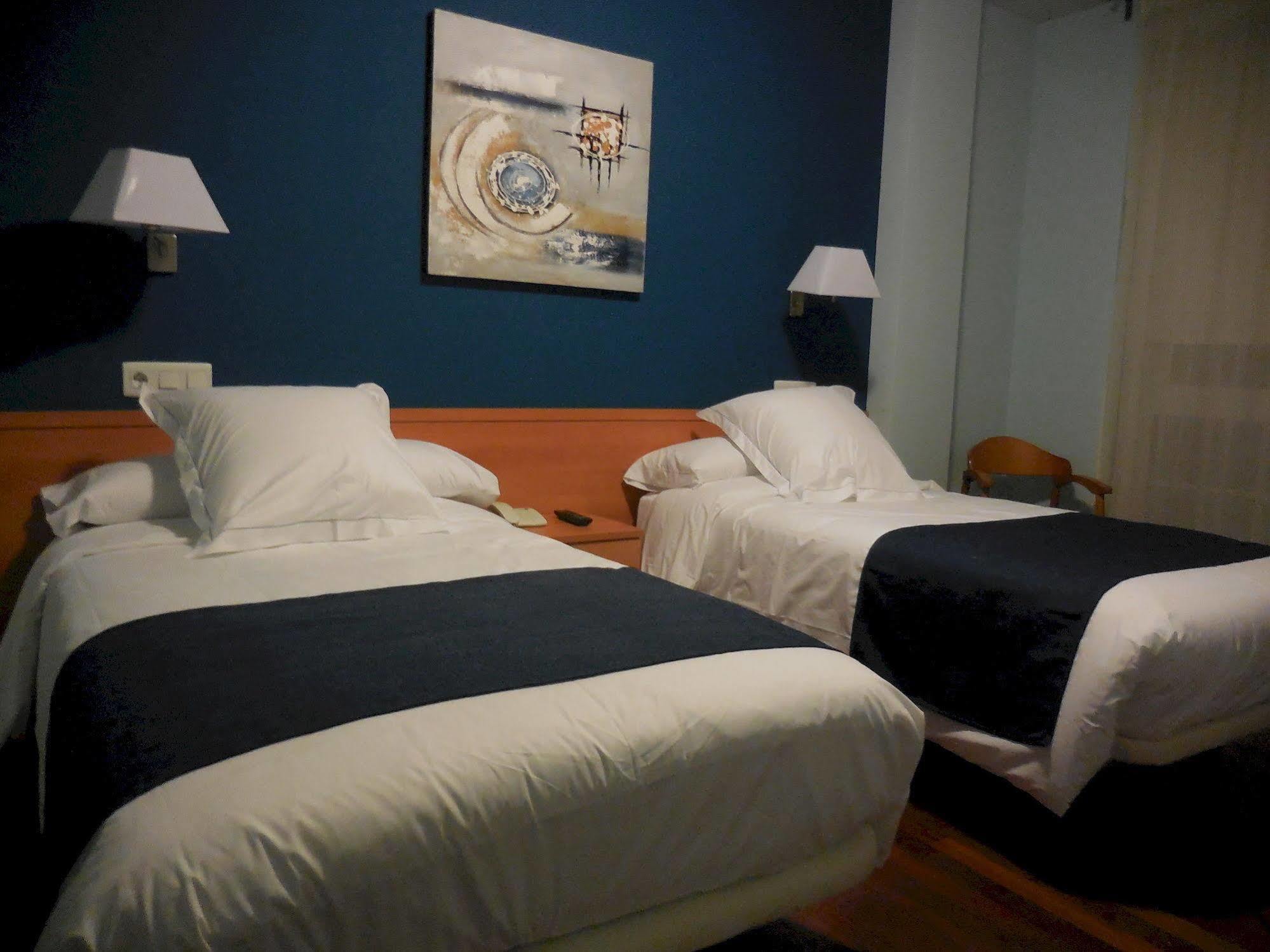 Hotel Ribeira Sacra Монфорте де Лемос Екстериор снимка