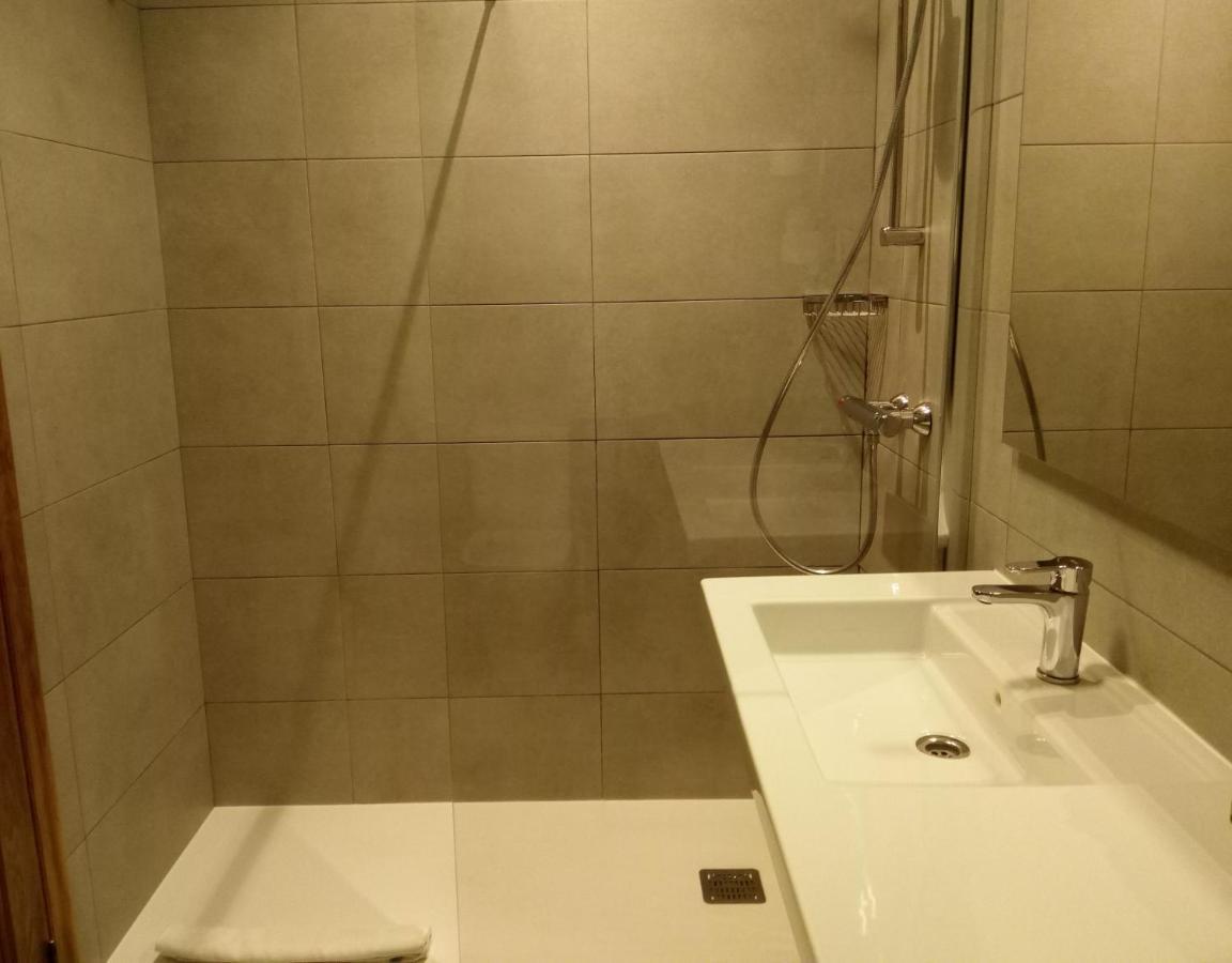 Hotel Ribeira Sacra Монфорте де Лемос Екстериор снимка