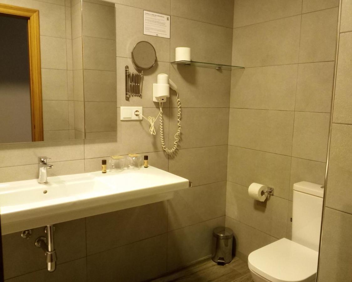 Hotel Ribeira Sacra Монфорте де Лемос Екстериор снимка